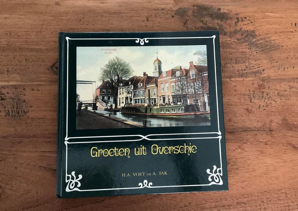 Groeten uit Overschie Rotterdam fotoboek oude foto's zw/wit, Boeken, Geschiedenis | Stad en Regio, Ophalen of Verzenden, Zo goed als nieuw