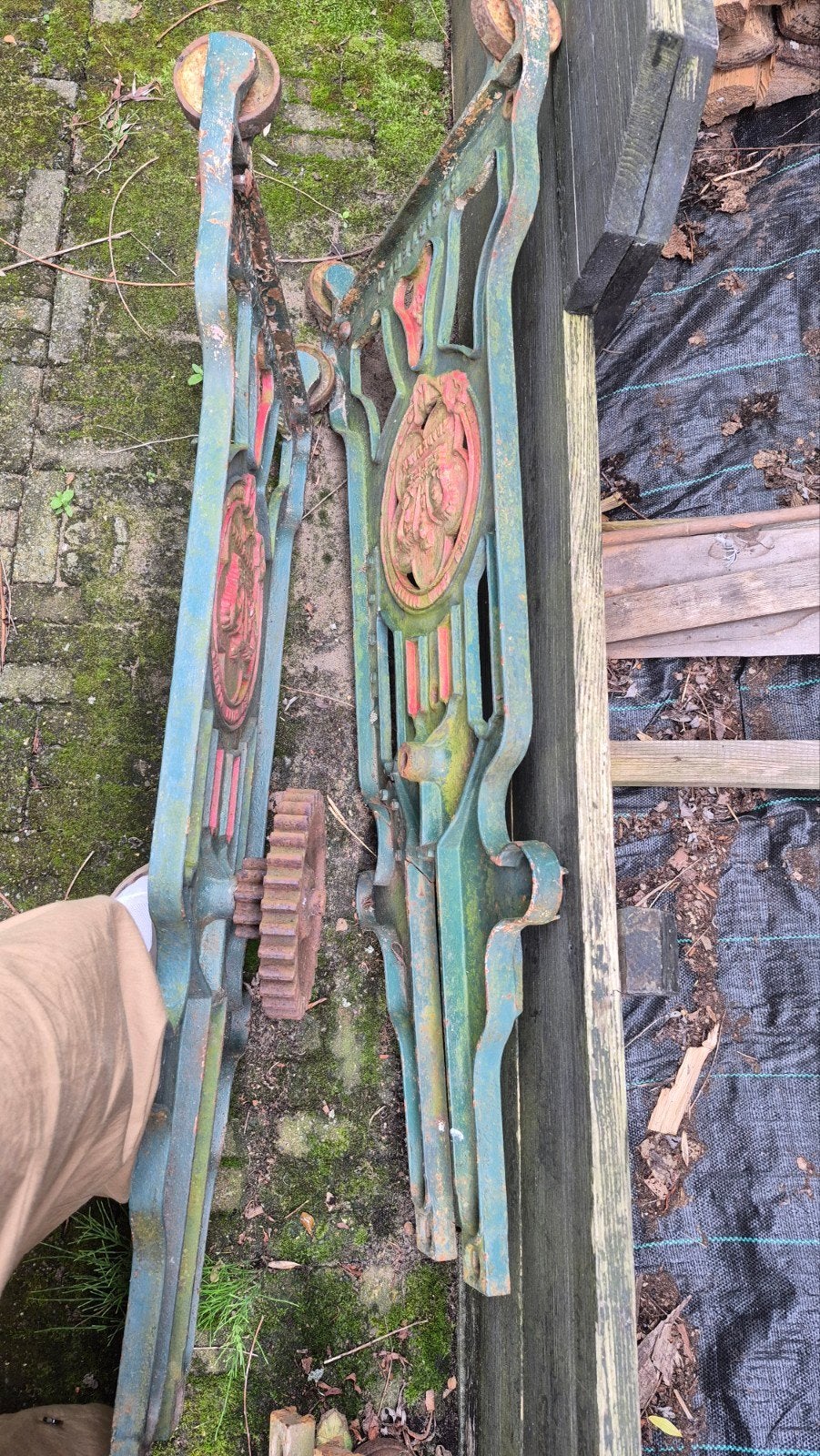 2 Steunen oude mangel, Ophalen