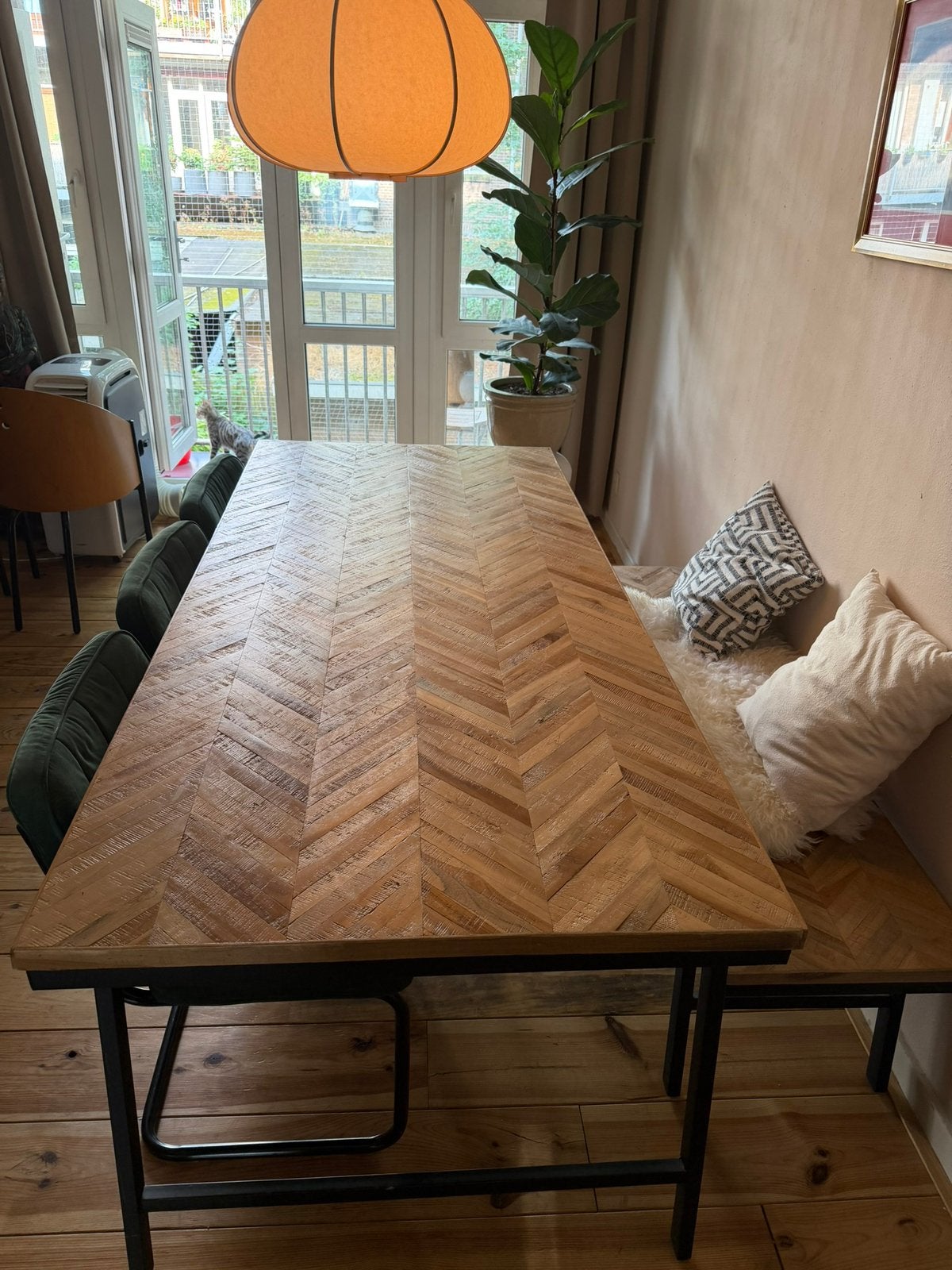 Eettafel en bankje, Huis en Inrichting, Tafels | Eettafels, Ophalen of Verzenden, Zo goed als nieuw