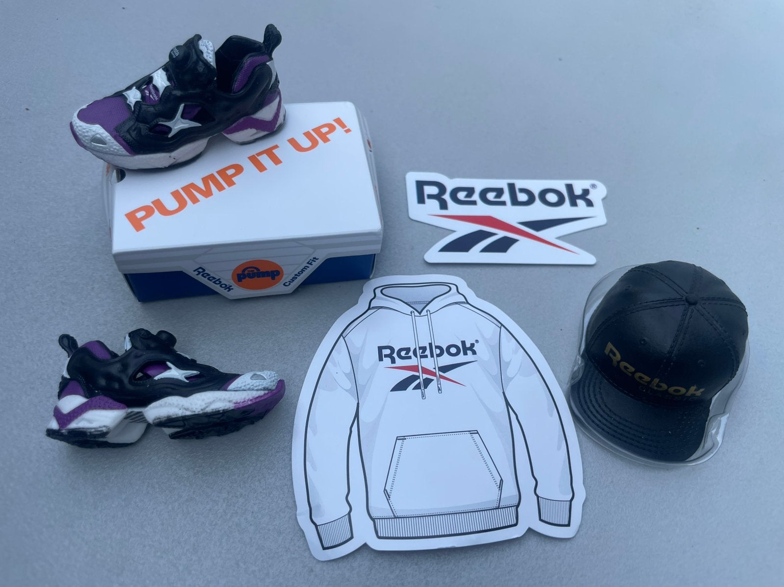 Zuru mini brands sneakers, Ophalen, Zo goed als nieuw