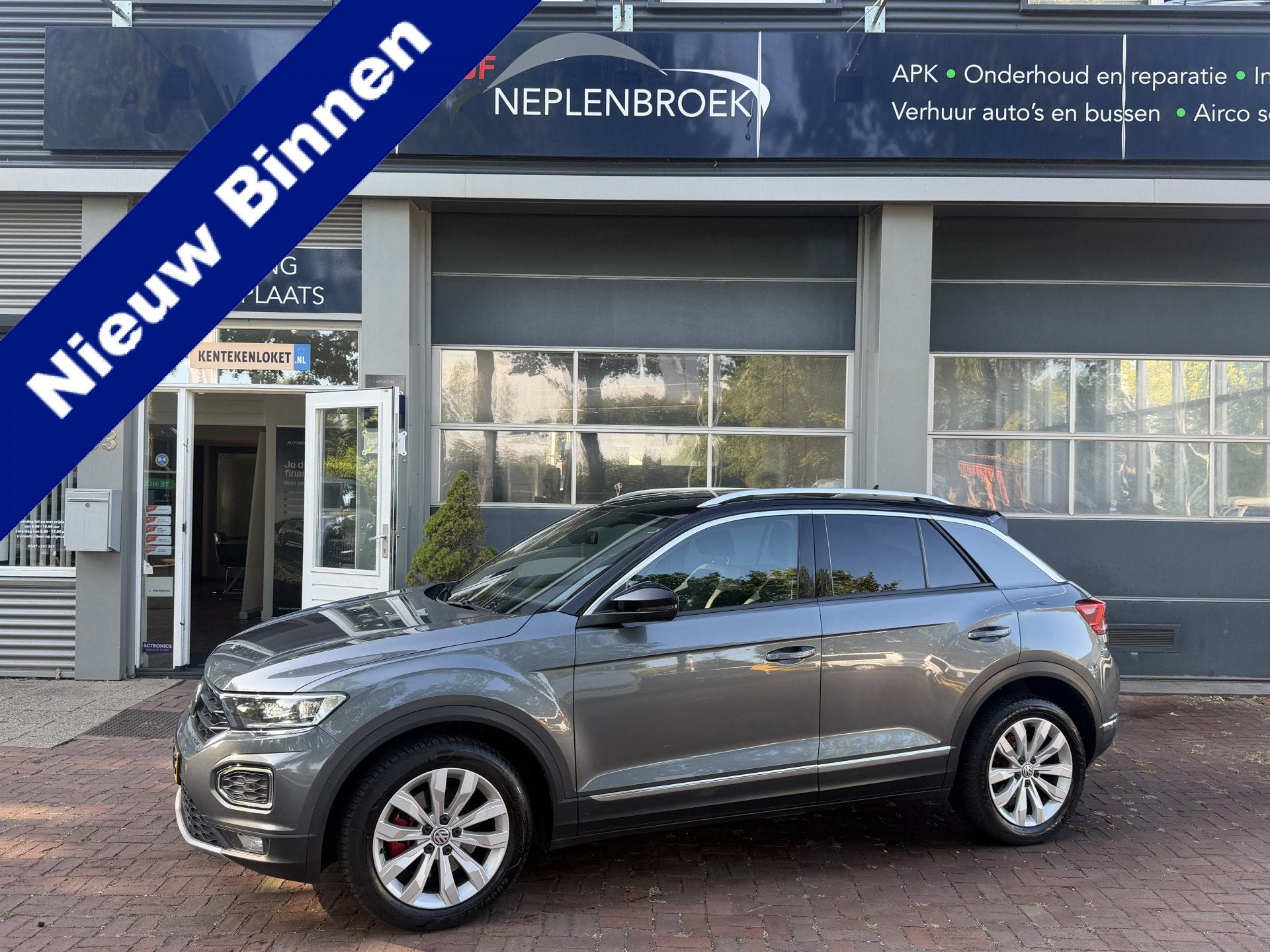 Volkswagen T-Roc 1.5 TSI Sport Business R Automaat,navi,Trek, Stof, Euro 6, 4 cilinders, 150 pk
