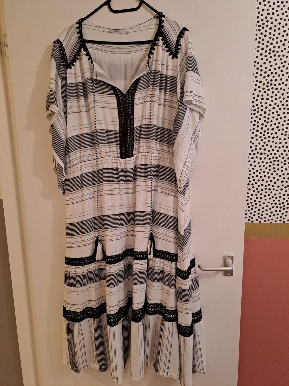 MAT Fashion lange jurk maat L - Zwart/Wit gestreept, Zwart, Maat 46/48 (XL) of groter, Ophalen of Verzenden, Gedragen
