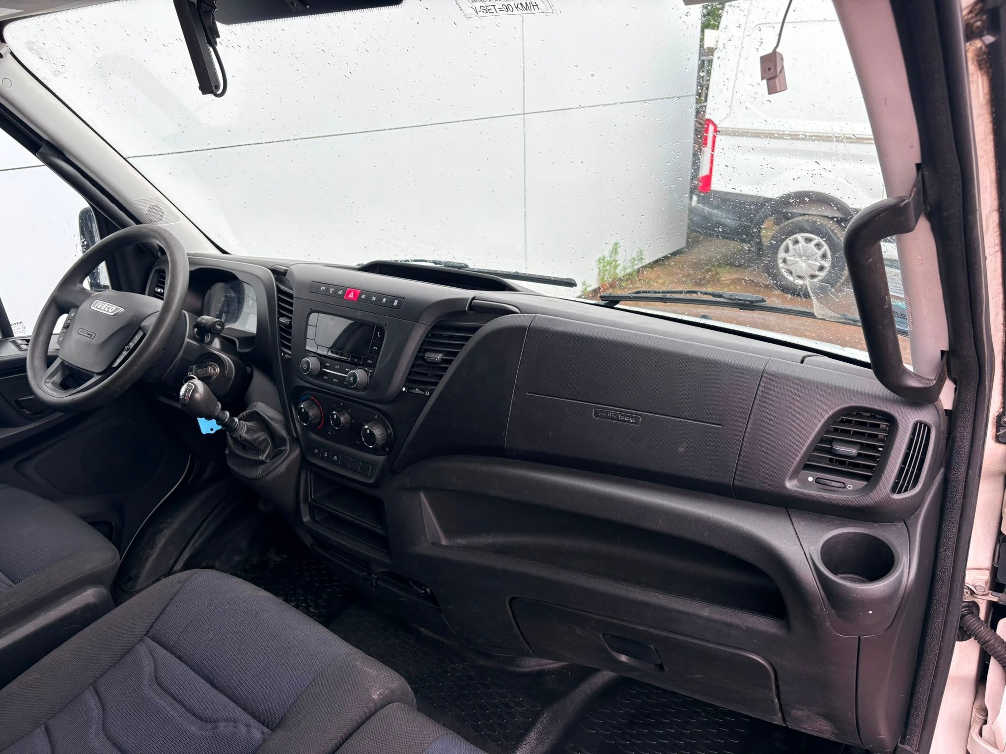 Iveco Daily 35C14 2.3 L2H2 Dubbellucht Airco Cruise control, 137 pk, Gebruikt, Euro 6, Iveco