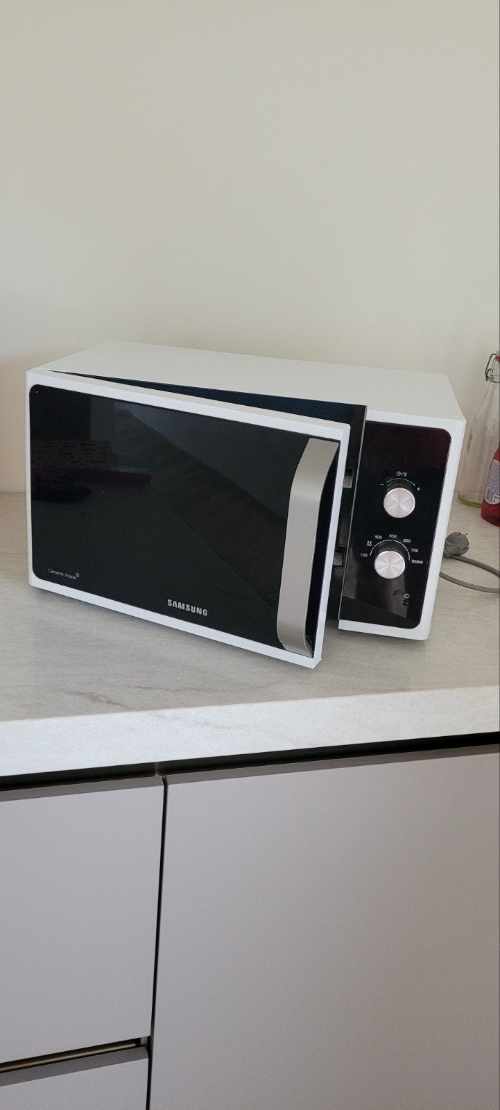 Samsung Magnetron MS23F301EAW - Zo goed als nieuw, Witgoed en Apparatuur, Ophalen, Magnetron, Zo goed als nieuw, 45 tot 60 cm