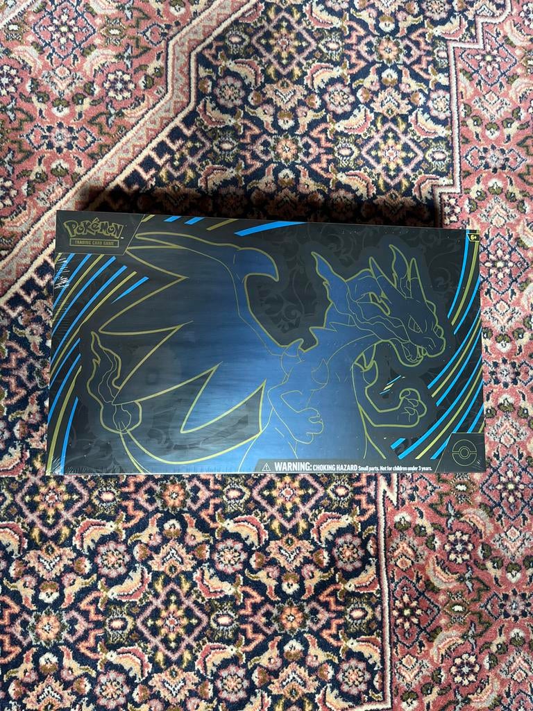 Pokémon Mega Charizard X EX Ultra Premium Collection, Ophalen of Verzenden, Zo goed als nieuw, Overige typen