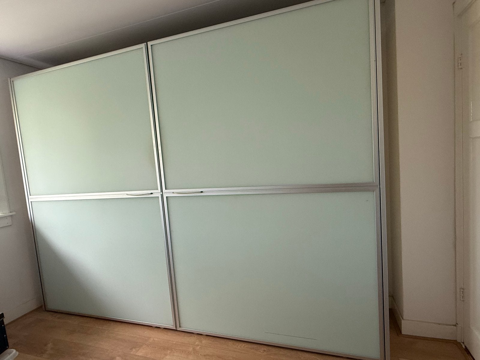 B&B Italia Atlante design kledingkast - mat glas, Ophalen, Gebruikt, 200 cm of meer, Glas