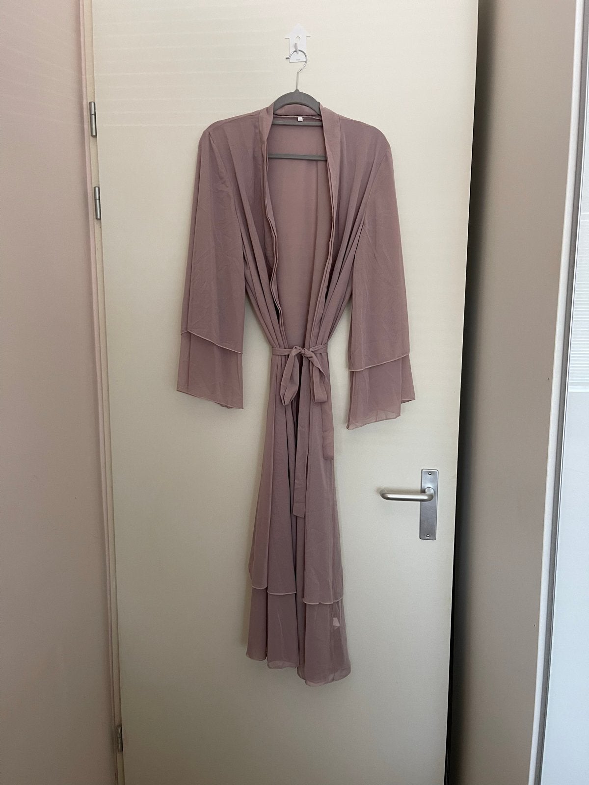 Poederroze Abaya/Kimono met Hoofddoek en Franjes - One Size, Maat 46/48 (XL) of groter, Nieuw, Ophalen of Verzenden, Roze