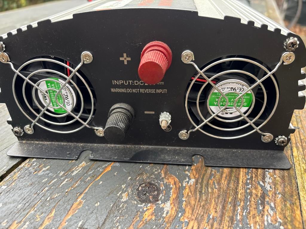 Solartronics Omvormer 1500W Modified Sine Wave, Ophalen, Gebruikt
