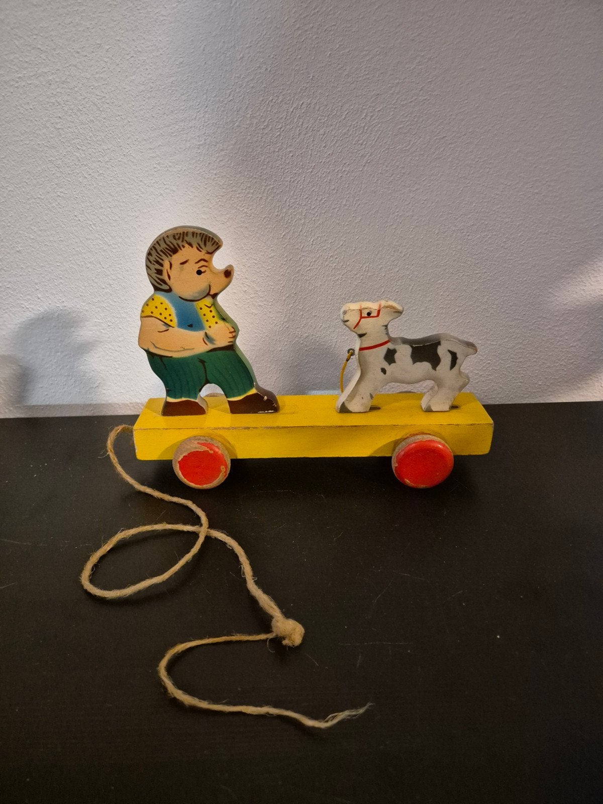 Vintage houten trekfiguur: Egel met hondje, Ophalen of Verzenden