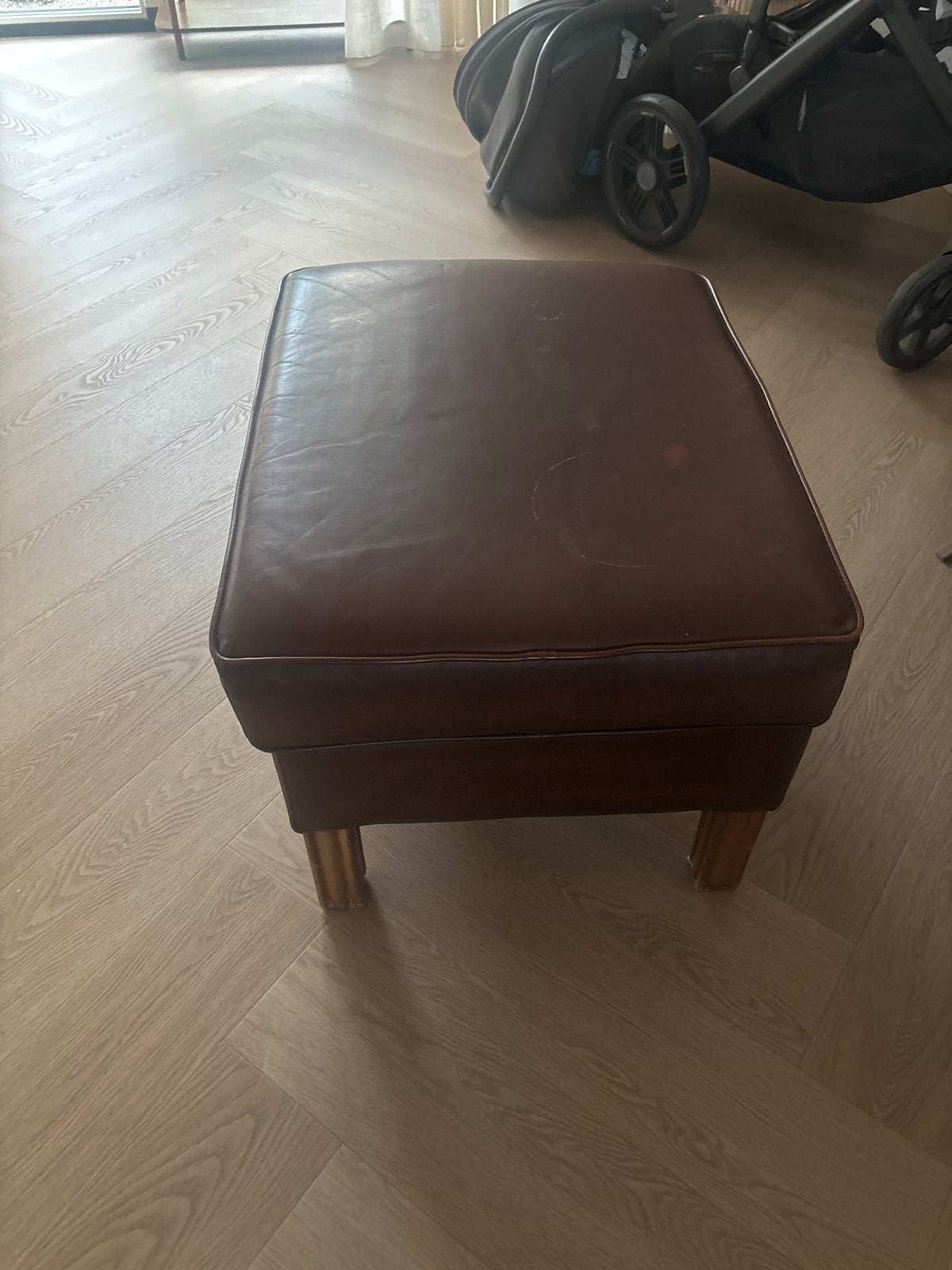 Bruine leren poef - Vintage stijl, Ophalen, Gebruikt, Rechthoekig, 50 tot 75 cm