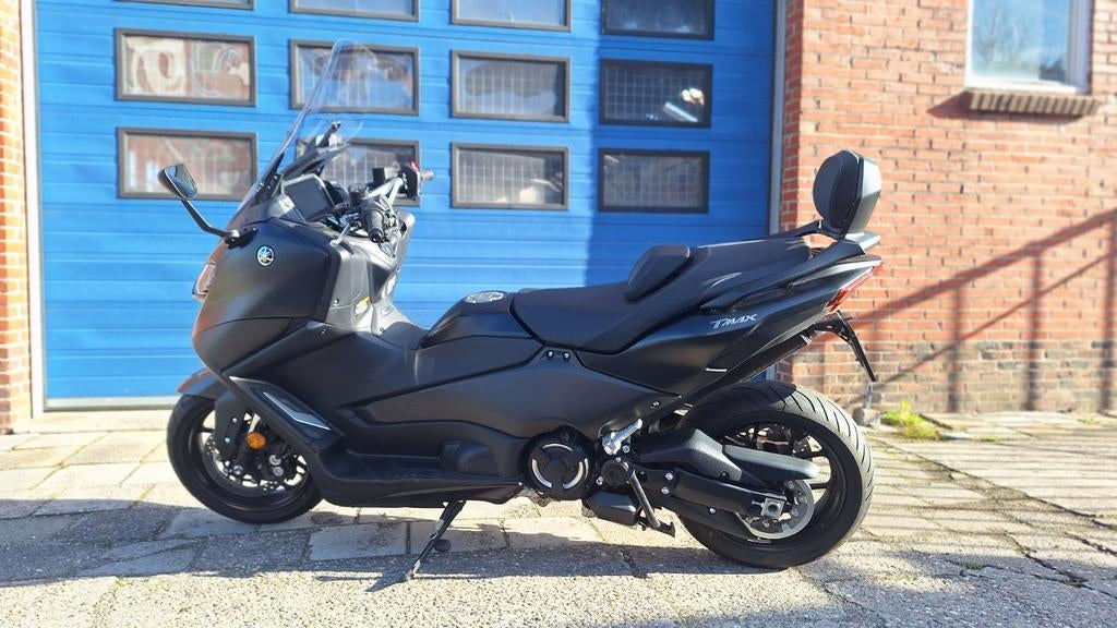 Yamaha T-max 560 Met 900km Nieuw staat, Motoren, Scooter, Motorrijbewijs A, 560 cc, Automaat