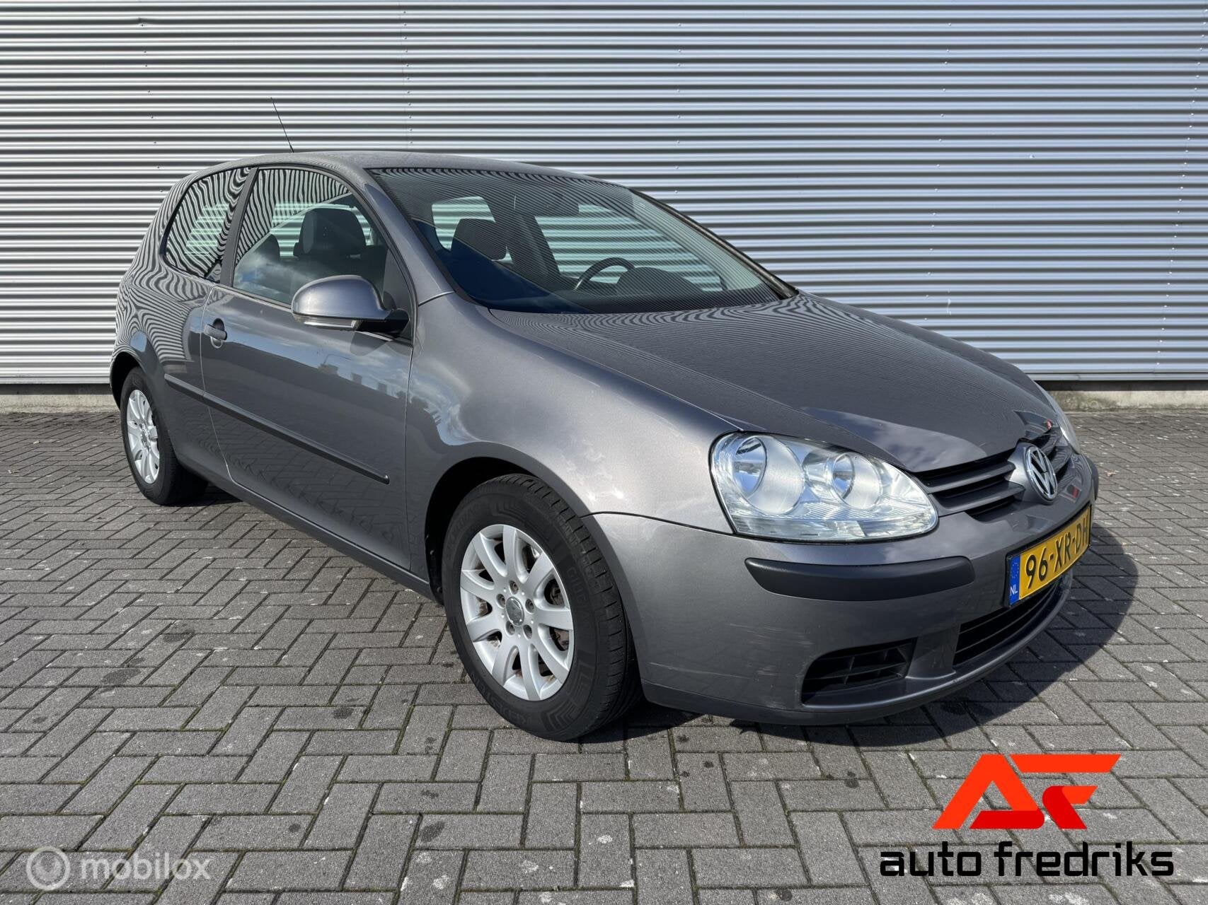 Volkswagen Golf 2.0 FSI Comfortline Business | Automaat |, Gebruikt, 4 cilinders, Origineel Nederlands, Bedrijf