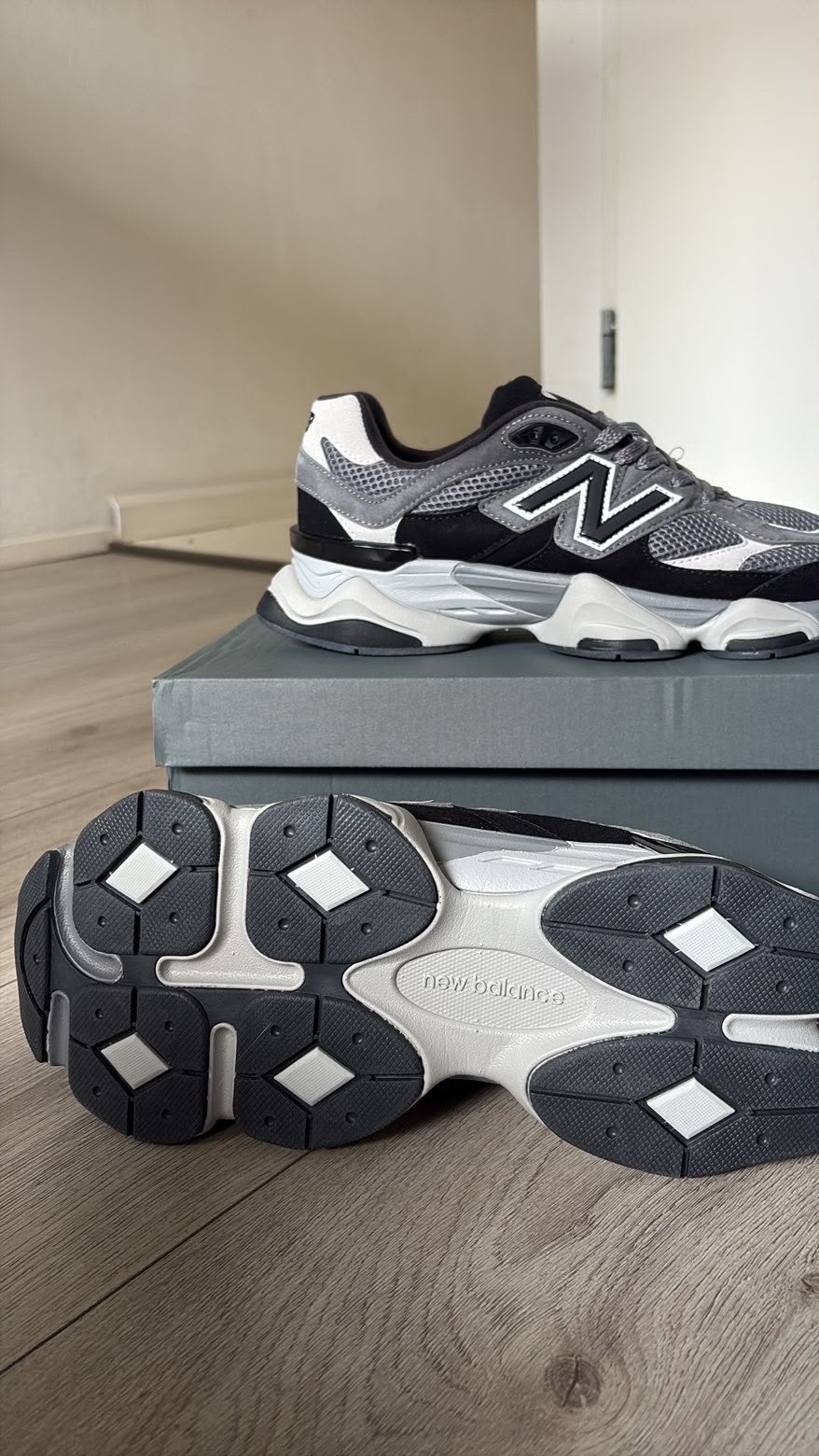 New balance 9060, Maat 41, Kleding | Heren, Overige kleuren, Nieuw, Ophalen of Verzenden, Sneakers of Gympen