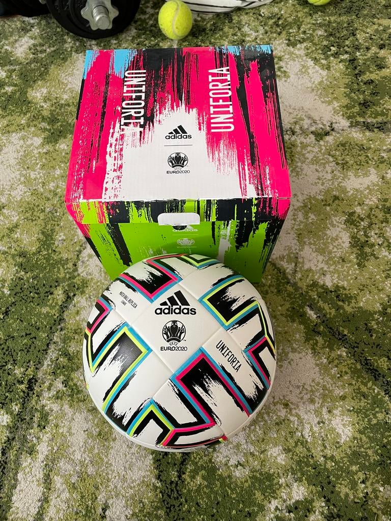 Adidas Uniforia EURO2020 Voetbal - Nieuw in doos, Ophalen of Verzenden, Nieuw, Bal