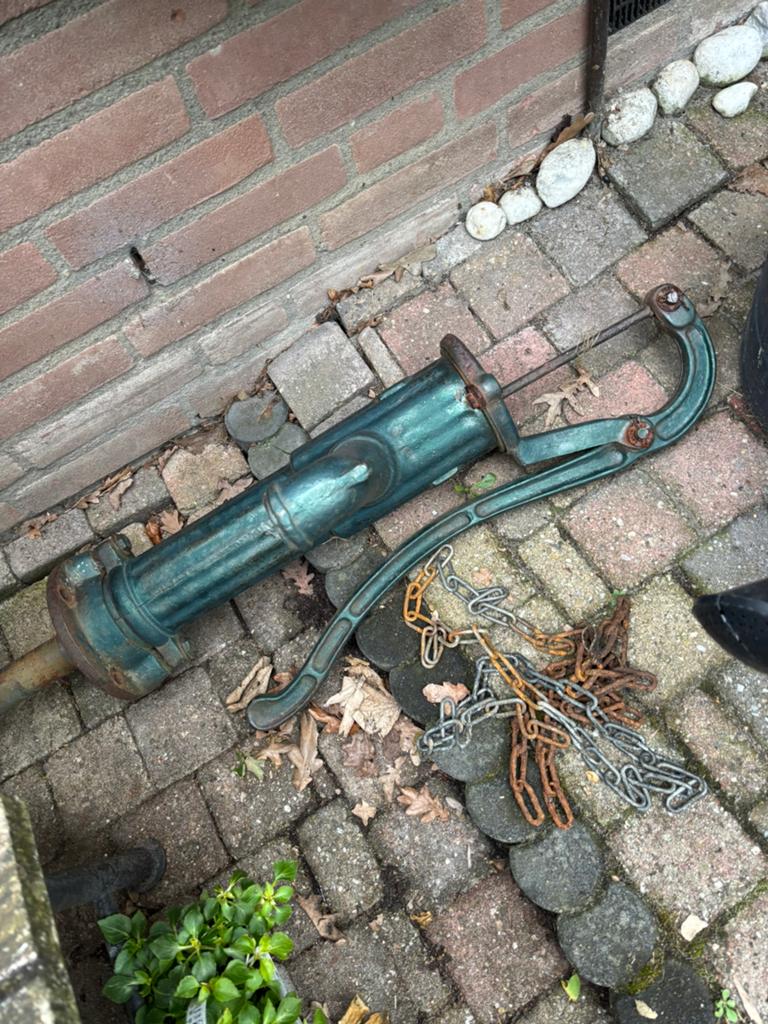 Antieke handwaterpomp - Groen gietijzer, Tuin en Terras, Waterpompen, Ophalen, Gebruikt, Handmatig, Bronpomp