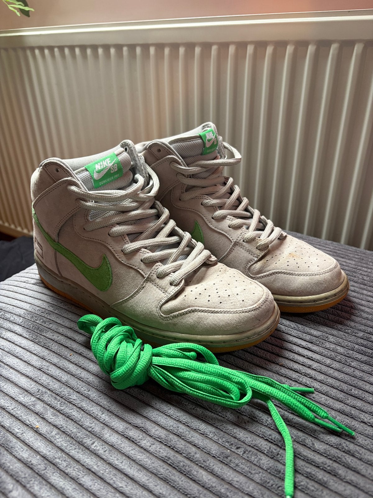 Nike SB Dunk High Gray Box, Ophalen of Verzenden, Zo goed als nieuw, Overige kleuren