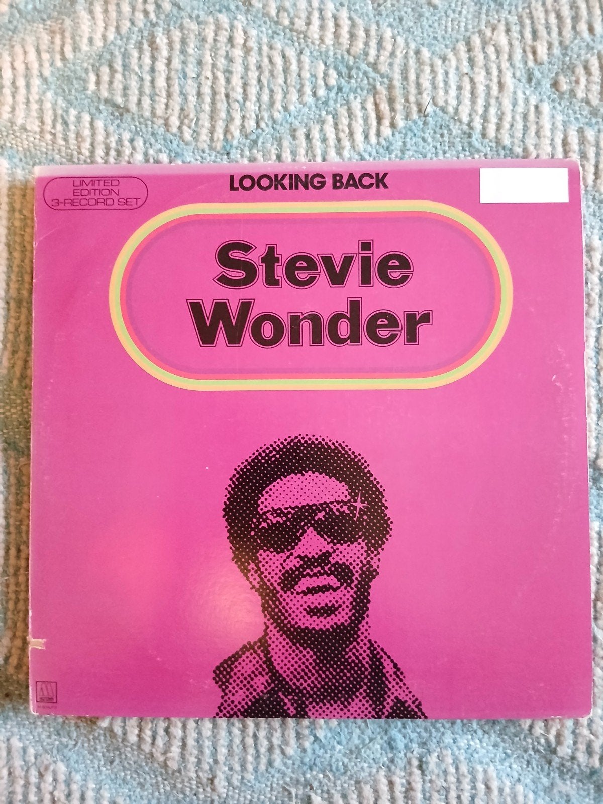 Stevie Wonder - Looking Back (Limited Edition 3-LP Set), Boxset, Ophalen of Verzenden, Gebruikt, 12 inch