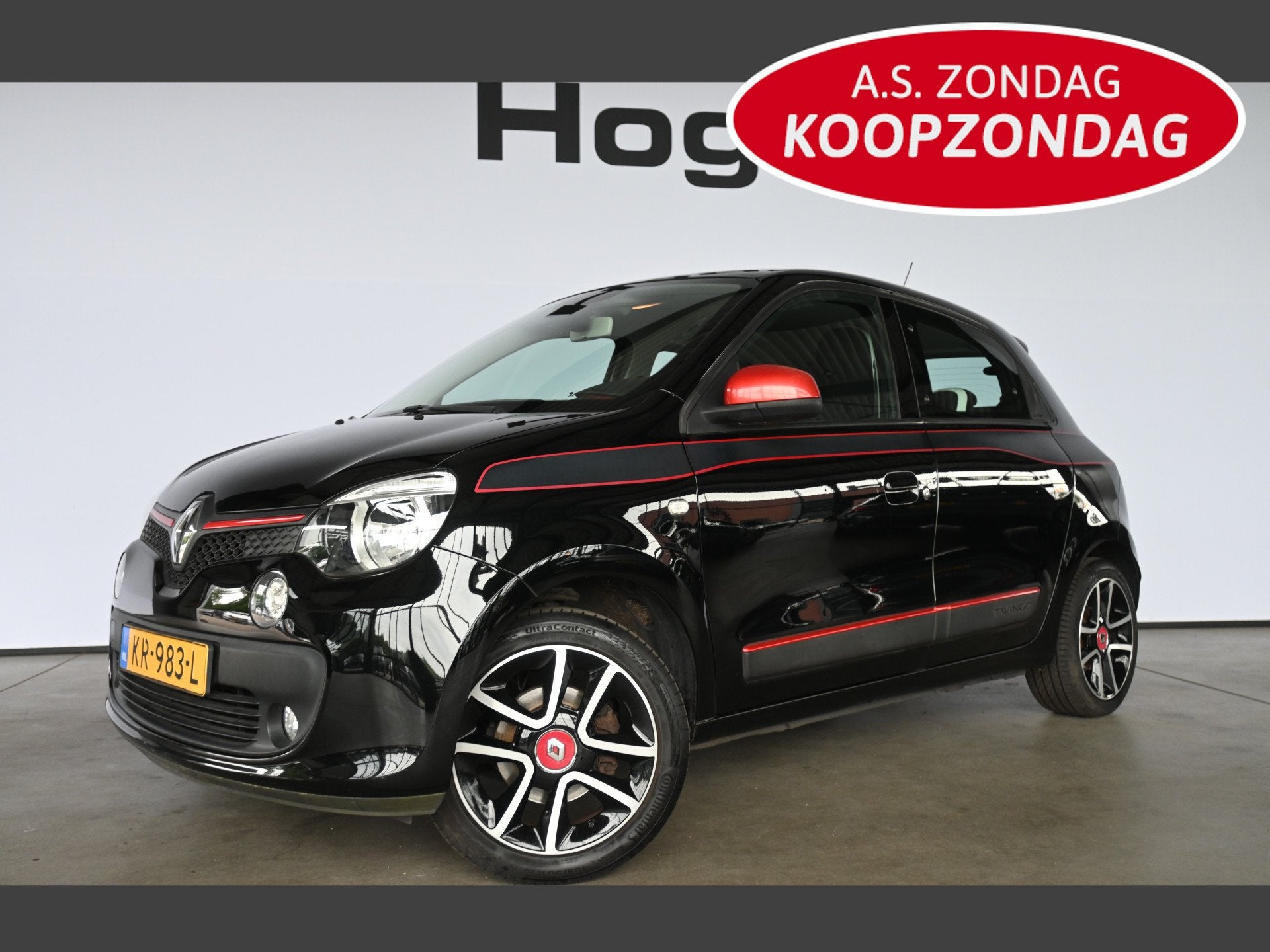 Renault Twingo 1.0 SCe Dynamique NAP! Clima Navigatie Cruise, Gebruikt, 4 stoelen, Zwart, Origineel Nederlands