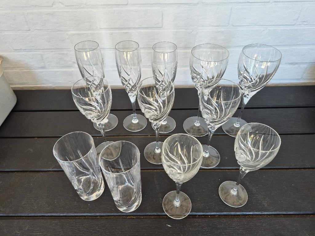 Wedgwood Toscane kristalglas, Ophalen