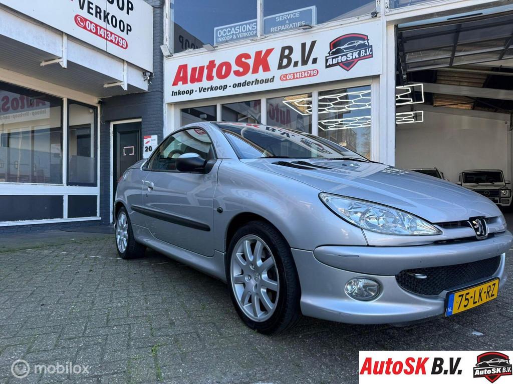 Peugeot 206 CC 1.6-16V Premium Cabrio, Auto's, Voorwielaandrijving, Gebruikt, 4 cilinders, Cabriolet