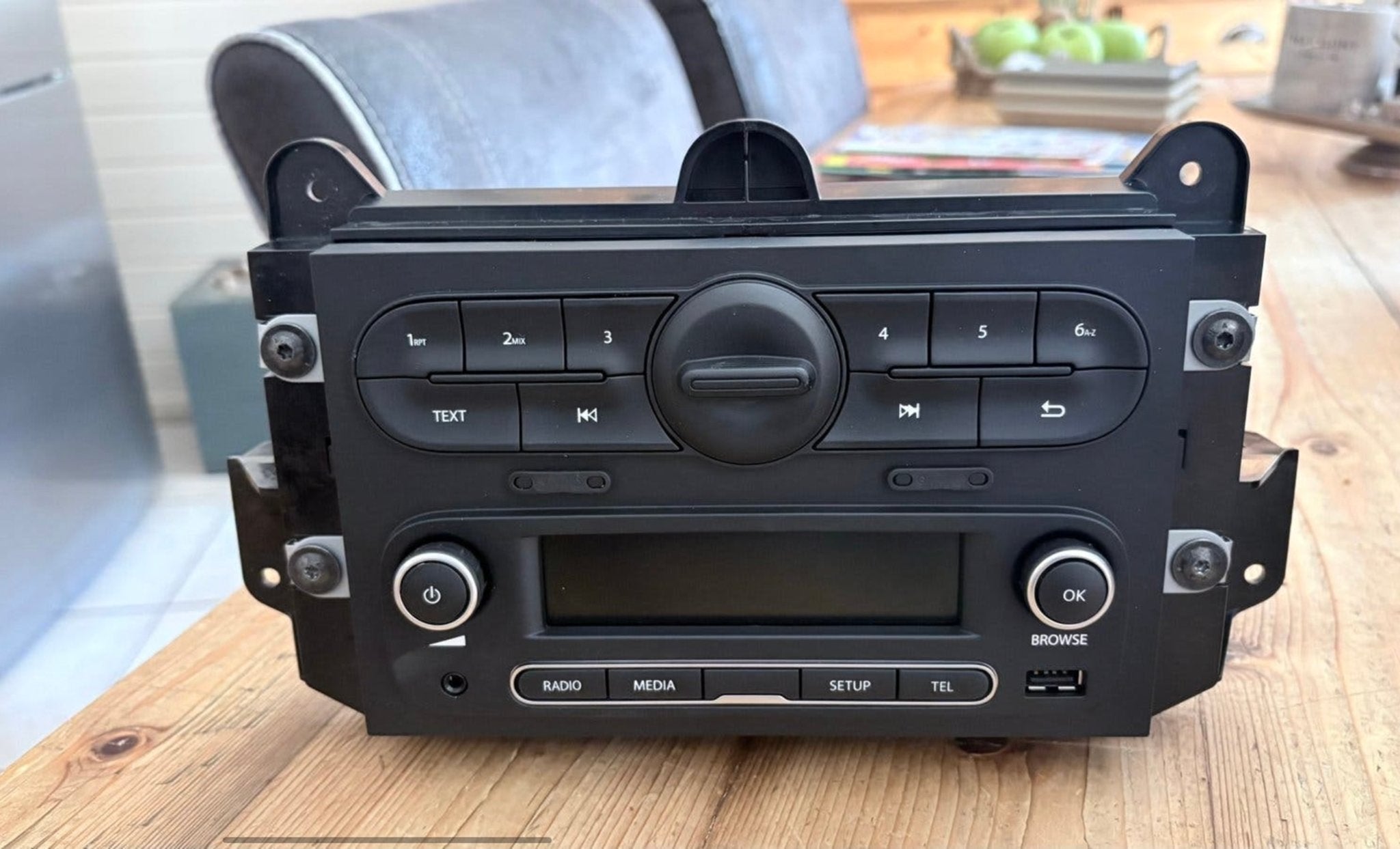 Renault Twingo III Radio - Origineel en Functioneel met code, Auto diversen, Autoradio's, Ophalen of Verzenden, Gebruikt