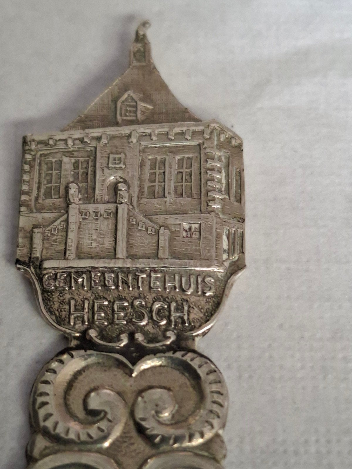 briefopener Gemeentehuis Heesch, Antiek en Kunst, Antiek | Bestek, Ophalen of Verzenden