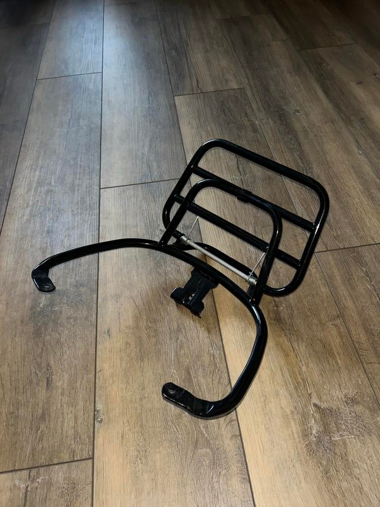 Zwart achterrekje vespa sprint, Fietsen en Brommers, Scooters | Vespa, Ophalen of Verzenden, Gebruikt, Benzine