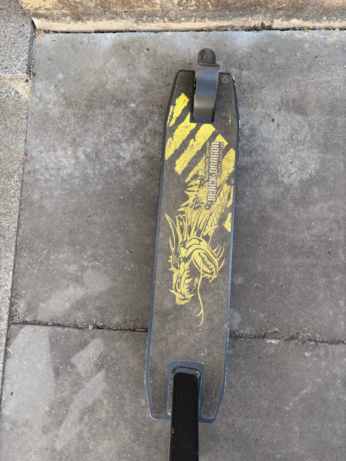 Stuntstep Black Dragon - Gebruikt, Ophalen, Gebruikt, Gewone step