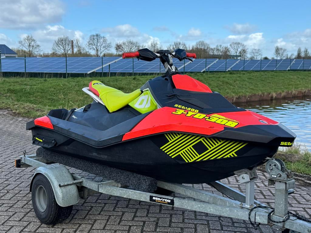 Seadoo Spark Trixx 2 up IBR Riva, Watersport en Boten, Jetski's en Waterscooters, Ophalen, Gebruikt, Benzine, 70 tot 120 pk