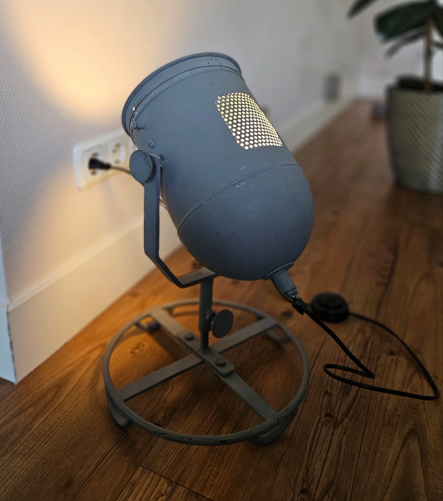 Tafellamp, E27 (groot), Zo goed als nieuw, Grijs, Metaal