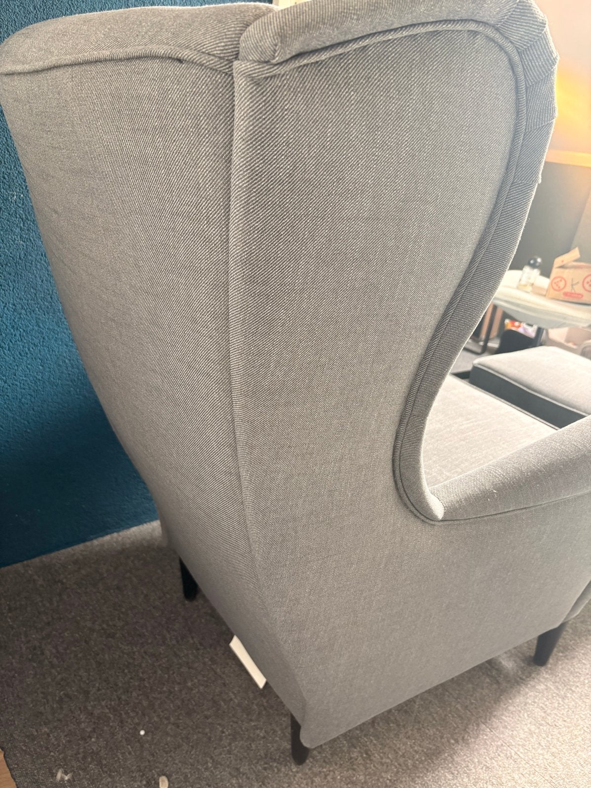 IKEA STRANDMON Fauteuil + Voetenbank - Grijs, Ophalen, Zo goed als nieuw, Stof, 75 tot 100 cm