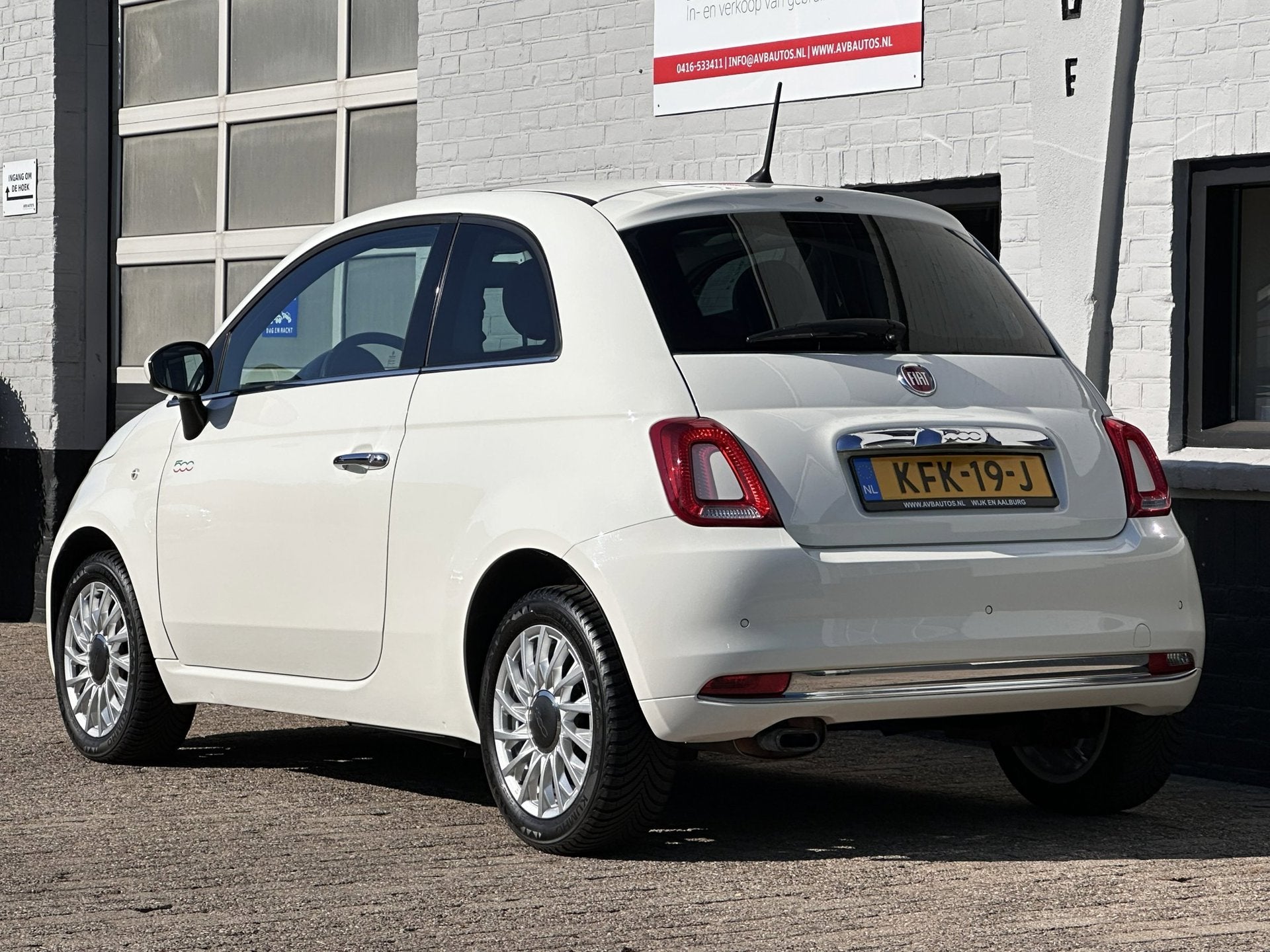 Fiat 500 1.2 Lounge Airco Panoramadak PDC Carplay NAVI, Auto's, Voorwielaandrijving, Stof, 4 cilinders, 840 kg