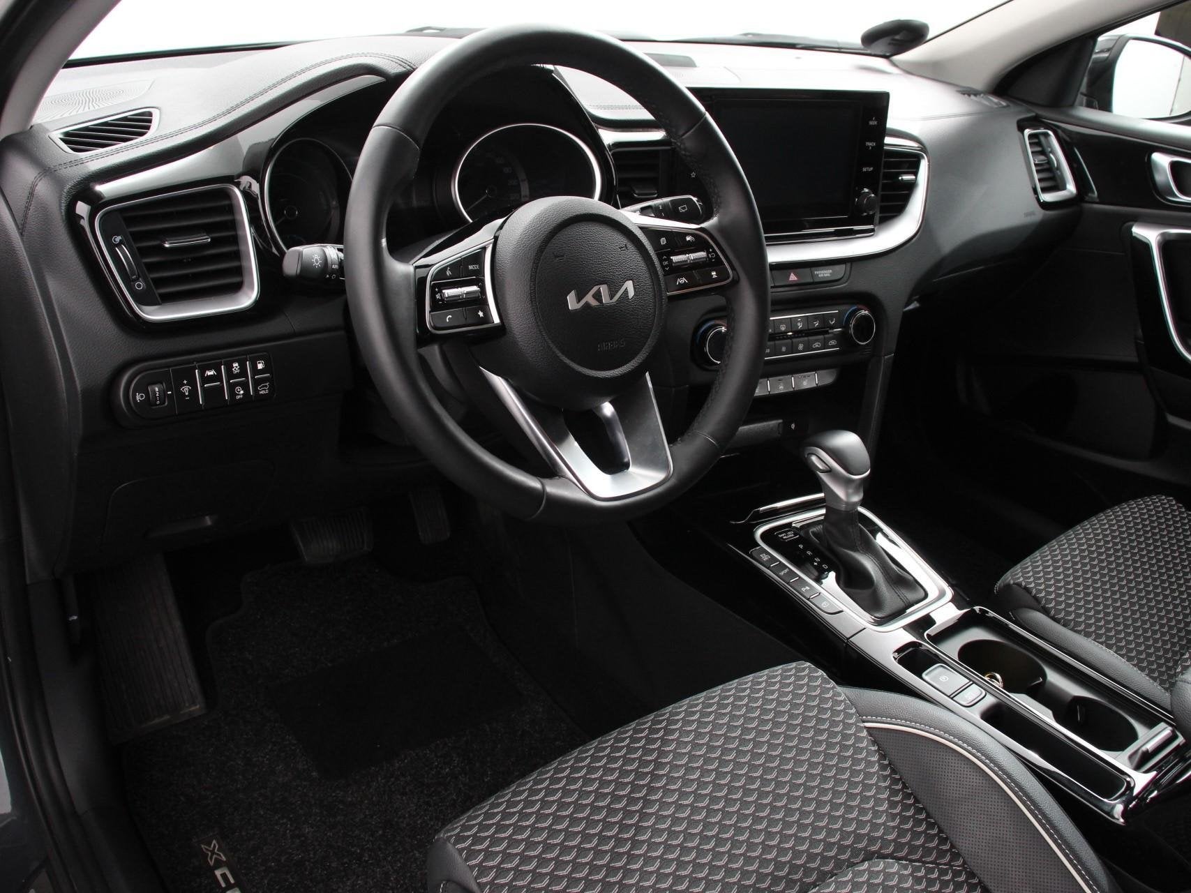 Kia XCeed 1.6 GDi PHEV Automaat DynamicLine Navigatie Apple, XCeed, Gebruikt, Verwarmde buitenspiegels, Leder en Stof