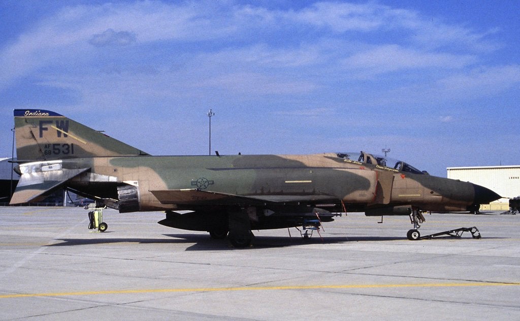 Hobby Master HA19046 | McDonnell Douglas F-4E Phantom II, Ophalen, Schaalmodel, Nieuw, Pilot Station