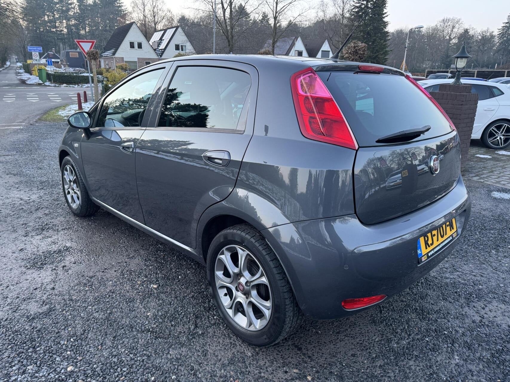 Fiat Punto Evo 0.9 TwinAir Sempre 5 deurs onderh aanwezig, Auto's, Fiat, Voorwielaandrijving, Gebruikt, Euro 6, Met garantie (alle)