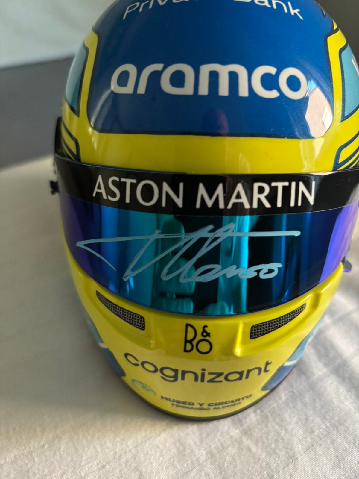 Gesigneerde 1:2 Helm Fernando Alonso, Verzamelen, Ophalen of Verzenden, Zo goed als nieuw, Formule 1