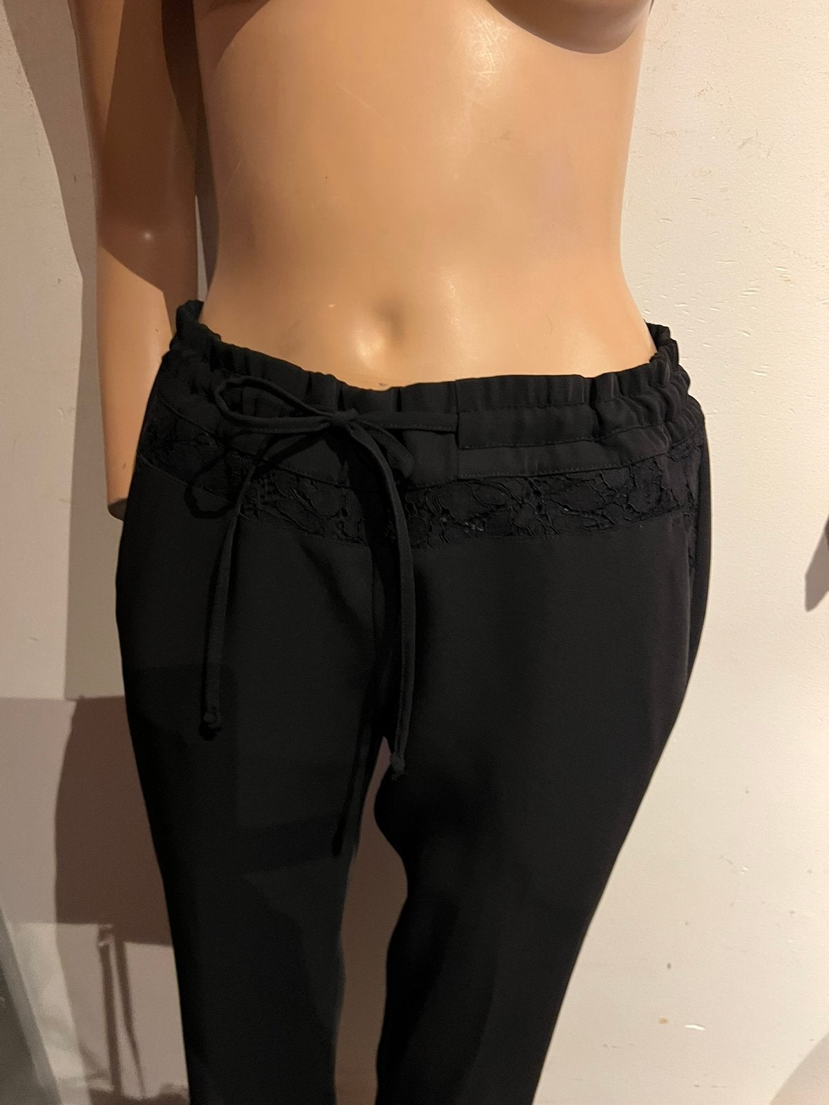 LIU JO broek met steekzakken en kant  31 origineel zgan, Maat 38/40 (M), Liu Jo, Zwart, G