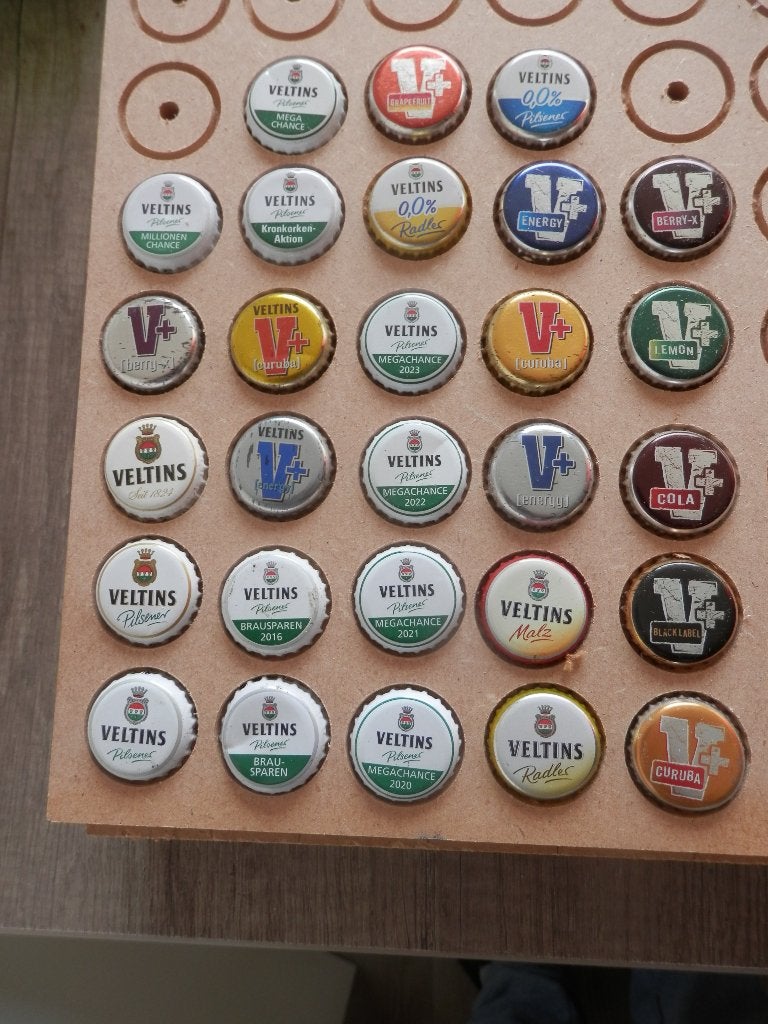 28 kroonkurken Duitsland Veltins, Ophalen of Verzenden, Gebruikt, Overige typen, Overige merken