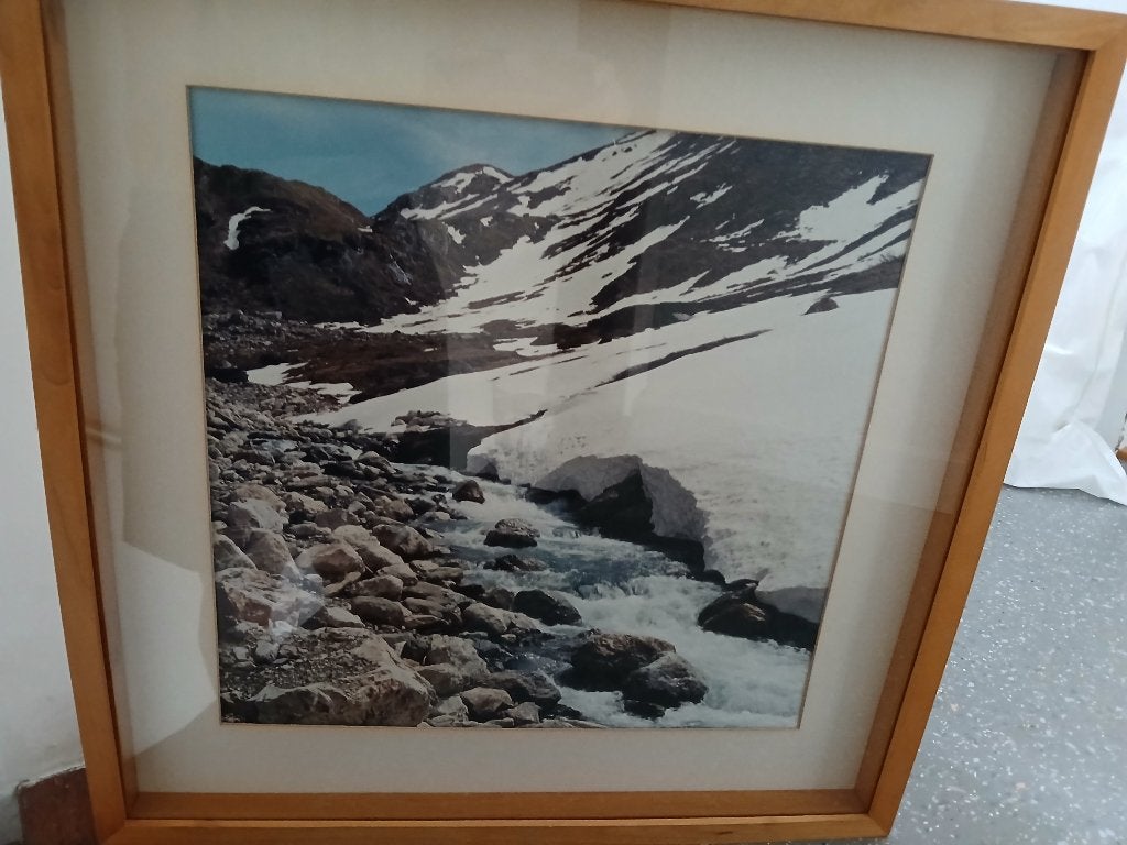 foto bergbeek met sneeuw in lijst, Ophalen, Zo goed als nieuw, 50 tot 75 cm, Foto of Poster