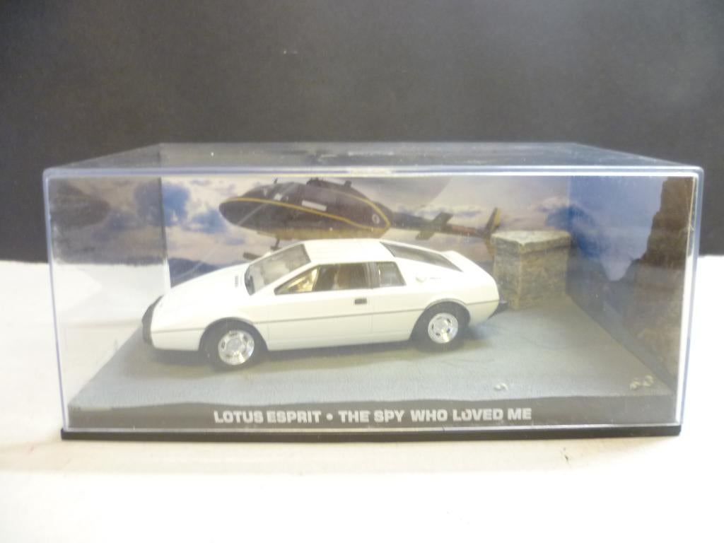 Lotus Esprit James Bond Film The Spy Who Loved Me 1:43 auto, Verzamelen, Ophalen of Verzenden, Nieuw, Film, Beeldje, Replica of Model