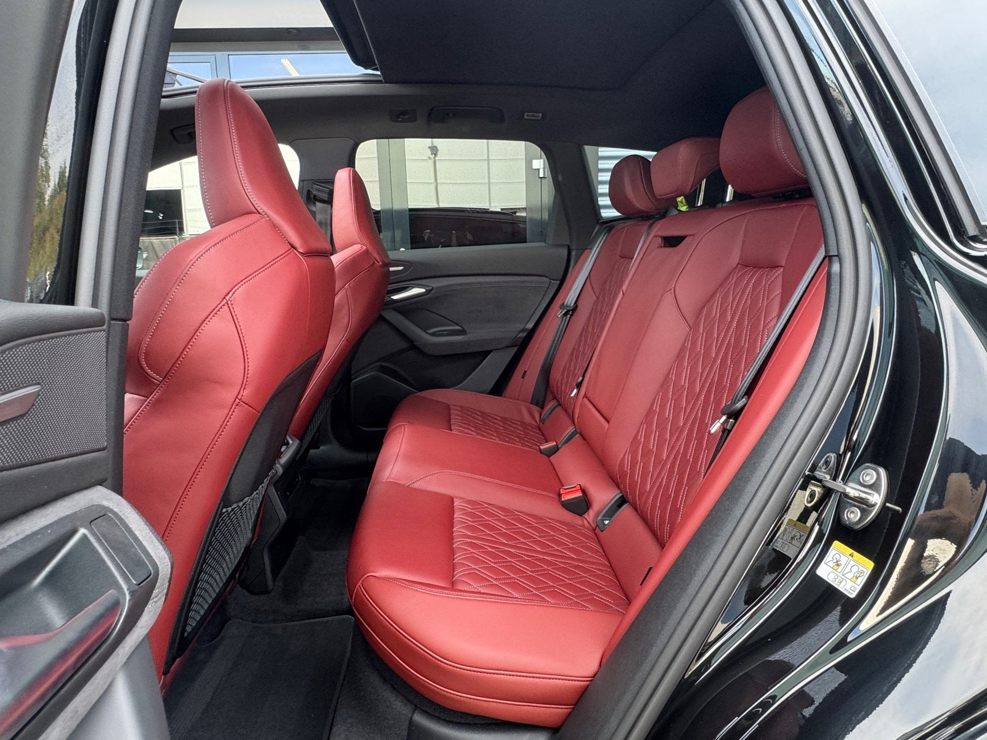 Audi Q6 SQ6 e-tron SQ6 quattro 100 kWh PANO|TREKHAAK|LEDER|H, Auto's, Dealer onderhouden, Gebruikt, Adaptive Cruise Control, 489 pk