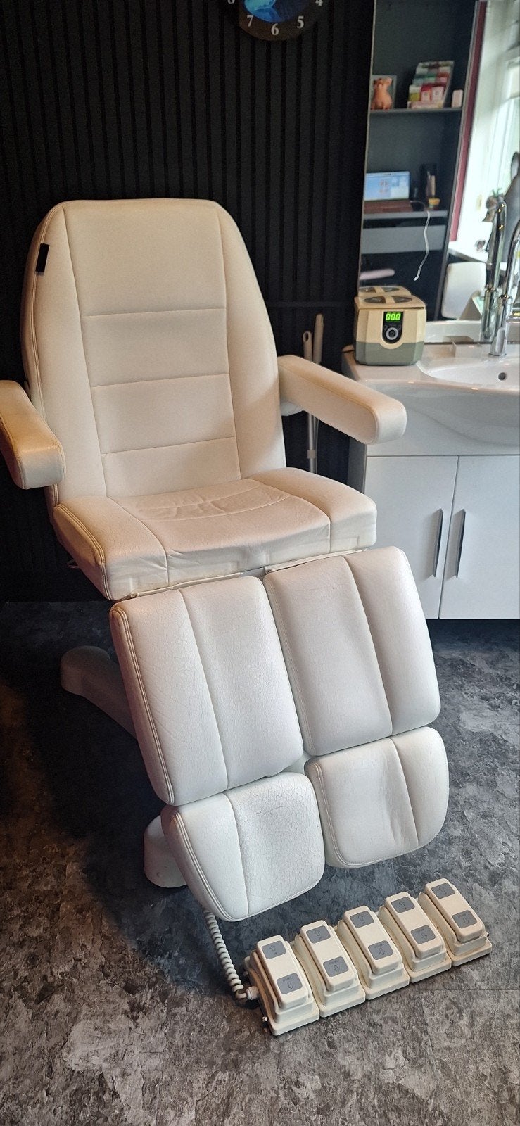 pedicurestoel  wit, Ophalen