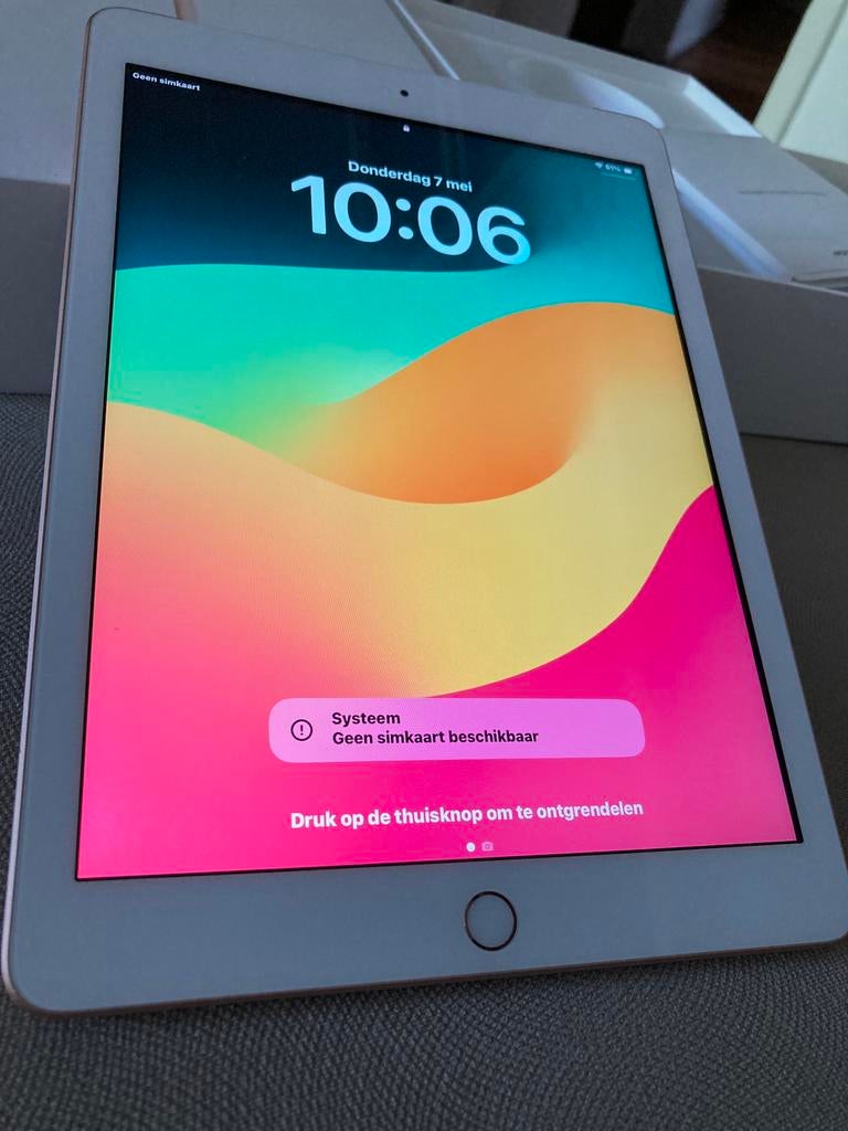 Apple iPad 6e generatie 128GB + 4G | Roze/Gold | nette staat, Computers en Software, Apple iPads, 10 inch, Rose Goud, Apple iPad