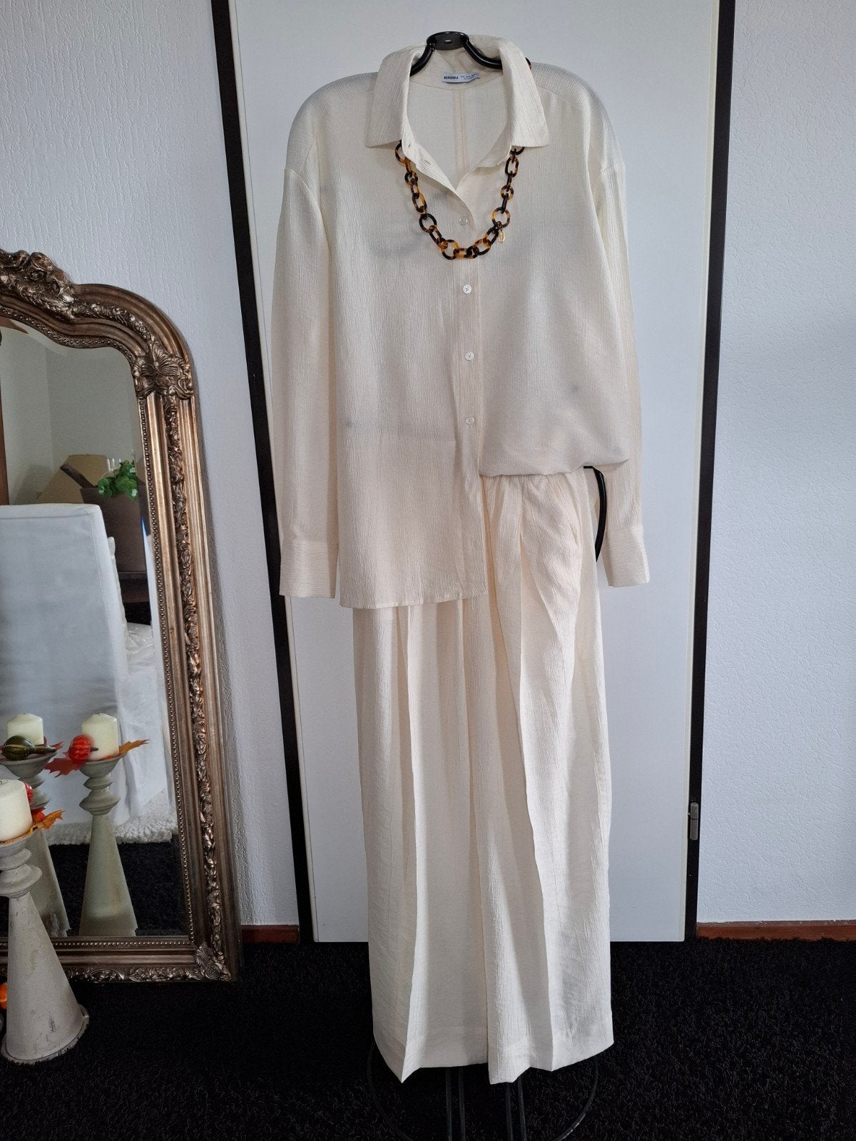 NIEUW ! Bershka Crinkle Blouse en Broek Set - Maat M, Maat 38/40 (M), Overige kleuren, Verzenden, Nieuw