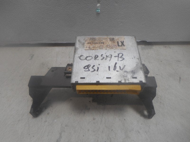 Computer Opel Corsa B (73/78/79) 1995 90483n753lx, Gebruikt, Bahnhofsplatz, Rüsselsheim am Main 65423, , Duitsland, Opel, Opel Automobile GmbH