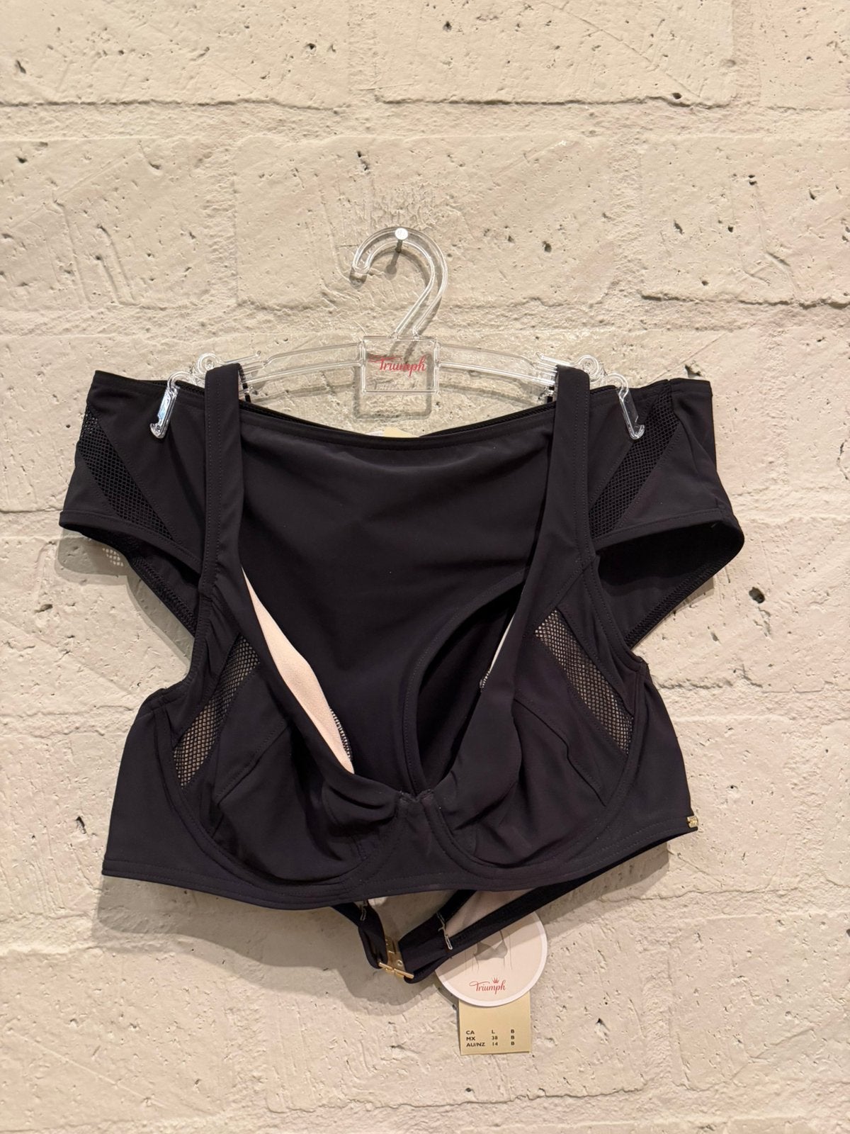 Triumph bikini 85B/ 42B slip 42 NIEUW!! Nu €20, Ophalen of Verzenden, Nieuw, Zwart, Bikini