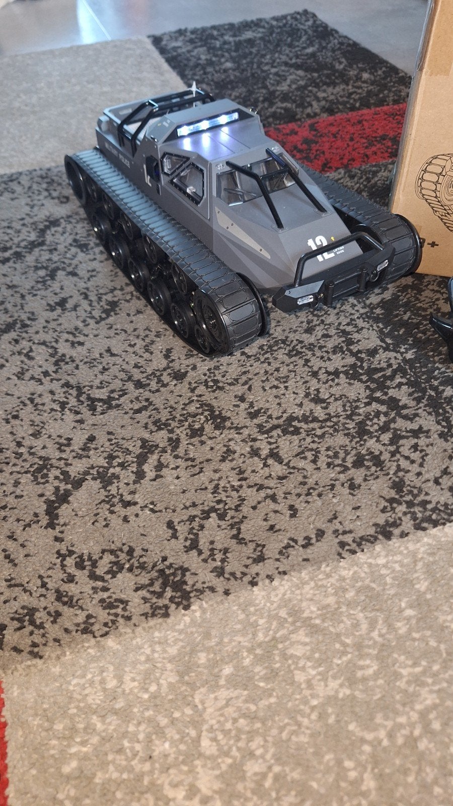 RC Crawler Tank - Militair Voertuig met Afstandsbediening, Hobby en Vrije tijd, Elektro, Auto offroad, Ophalen of Verzenden, Zo goed als nieuw