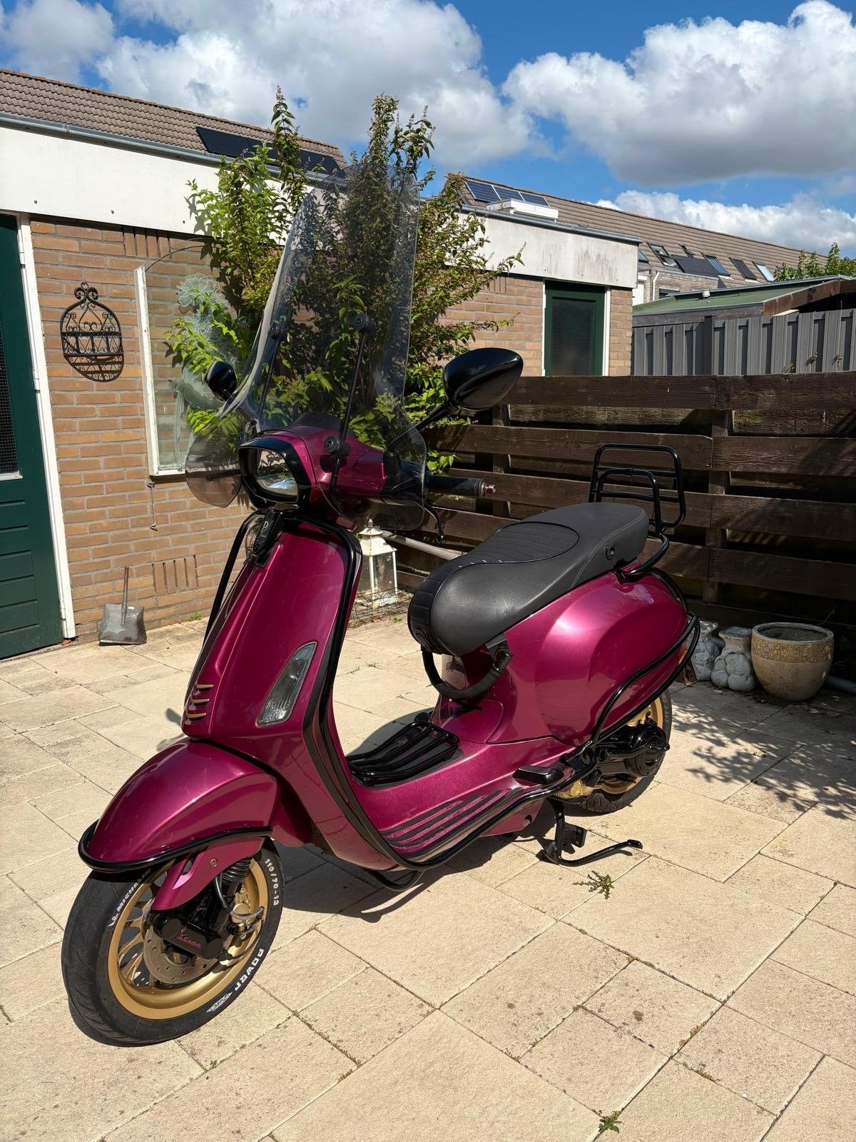 Vespa Sprint 2017 - Unieke Paarse Kleur, Overige modellen, Maximaal 45 km/u, Ophalen of Verzenden, Zo goed als nieuw