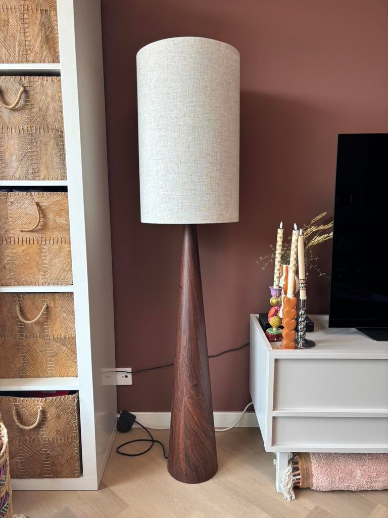 Karwei vloerlamp Perry beige, Huis en Inrichting, Lampen | Vloerlampen, Ophalen, Zo goed als nieuw, Stof, 150 tot 200 cm