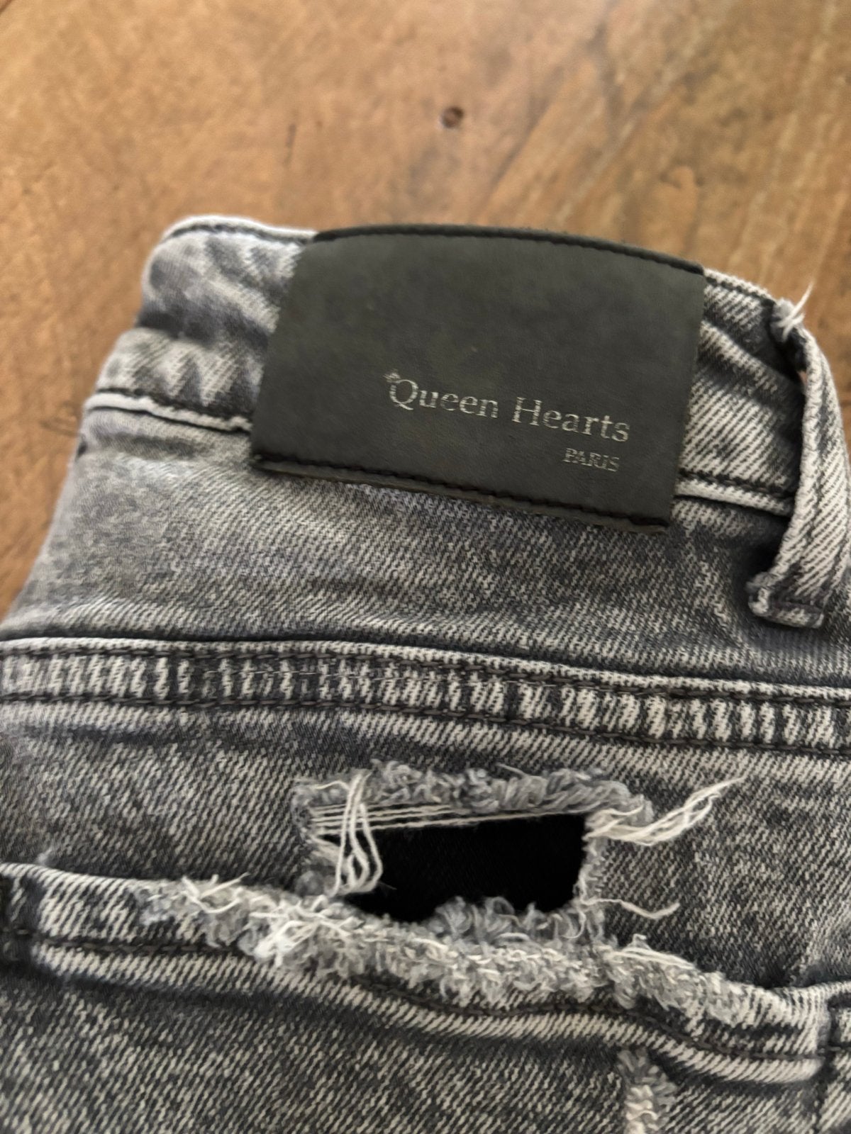 Queen of Harts Grijze Spijkerbroek - Maat XXS/32, Kleding | Dames, Ophalen of Verzenden, Zo goed als nieuw, Grijs, W27 (confectie 34) of kleiner